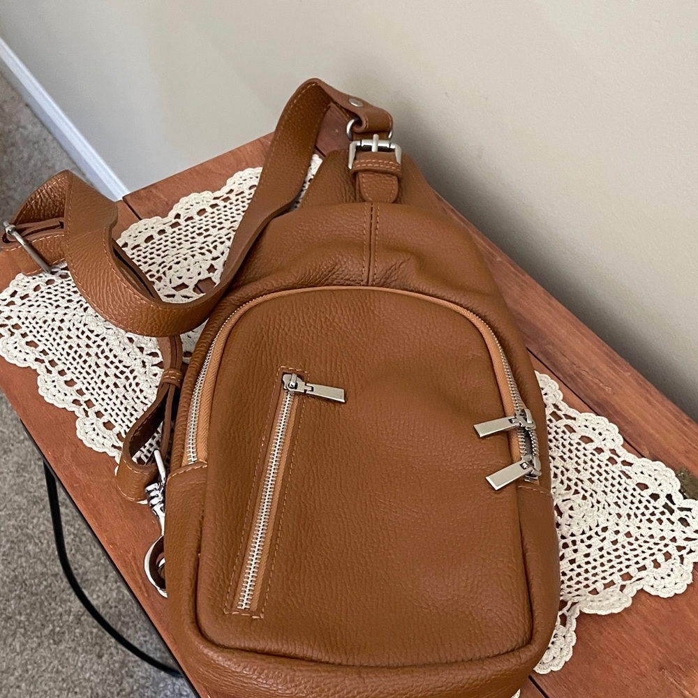 NWOT-Brown Genuine Leather Crossbody Sling Bag